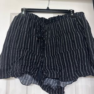 Maurices black and white striped tie shorts